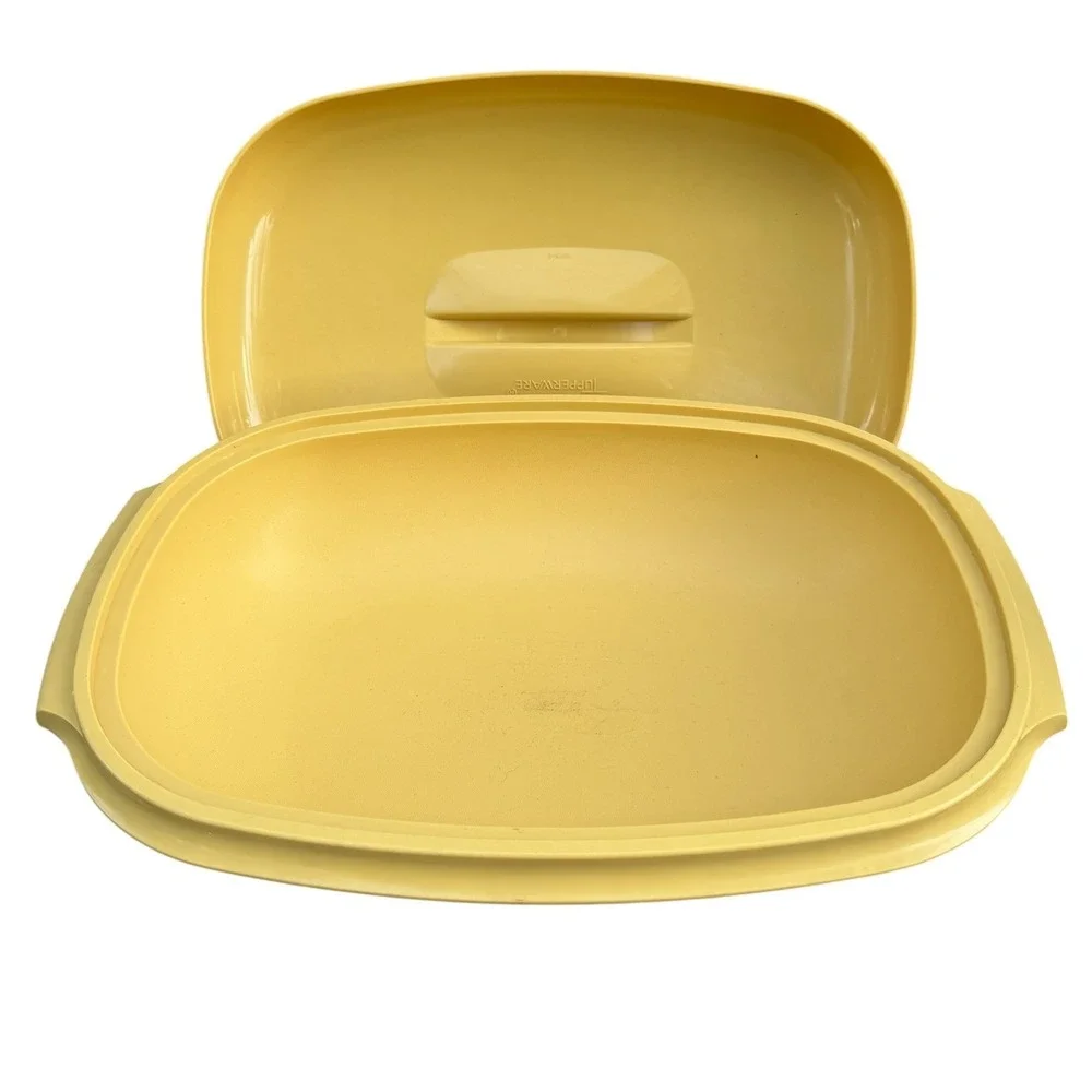 Vintage Harvest Gold Tupperware Oval Dish W/ Lid NO steamer tray